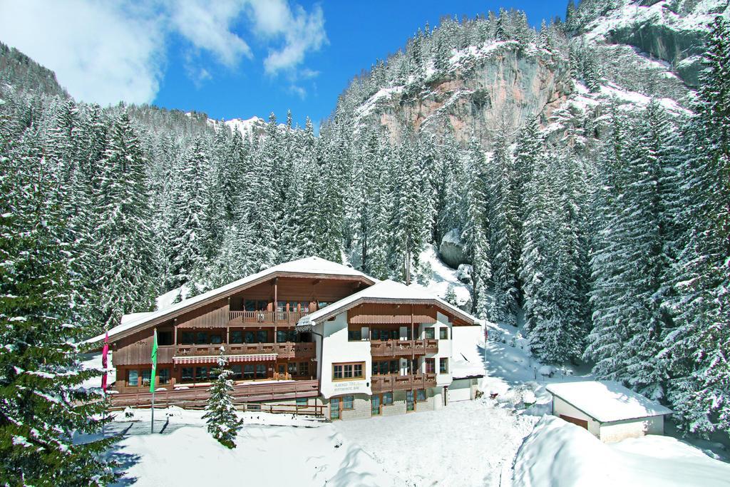Hotel Villetta Maria Cottage Canazei Exterior foto